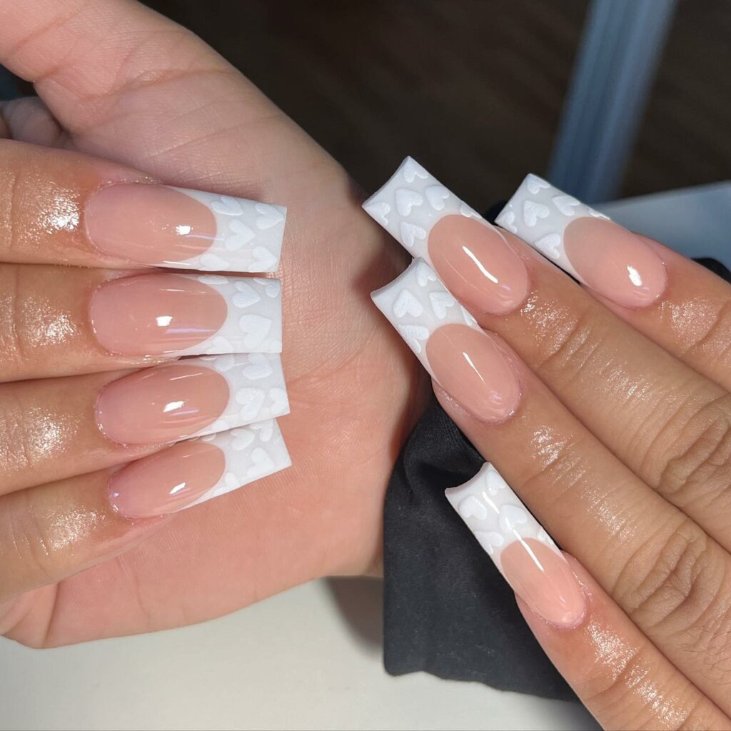 Diagonal White Tips