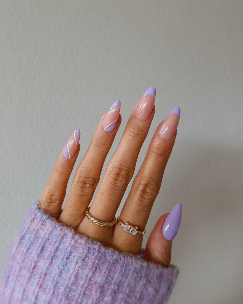 Extravagant Lilac and Lavender Acrylic Nails