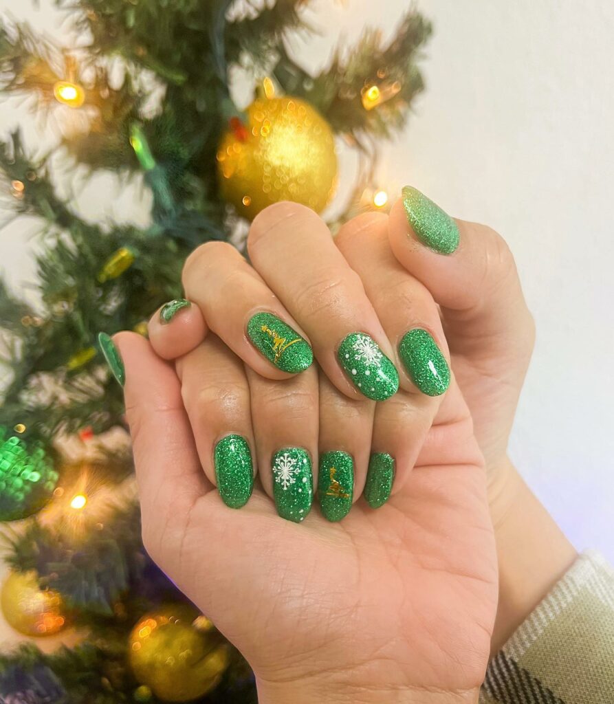 Glittery Green Christmas Tree Nails