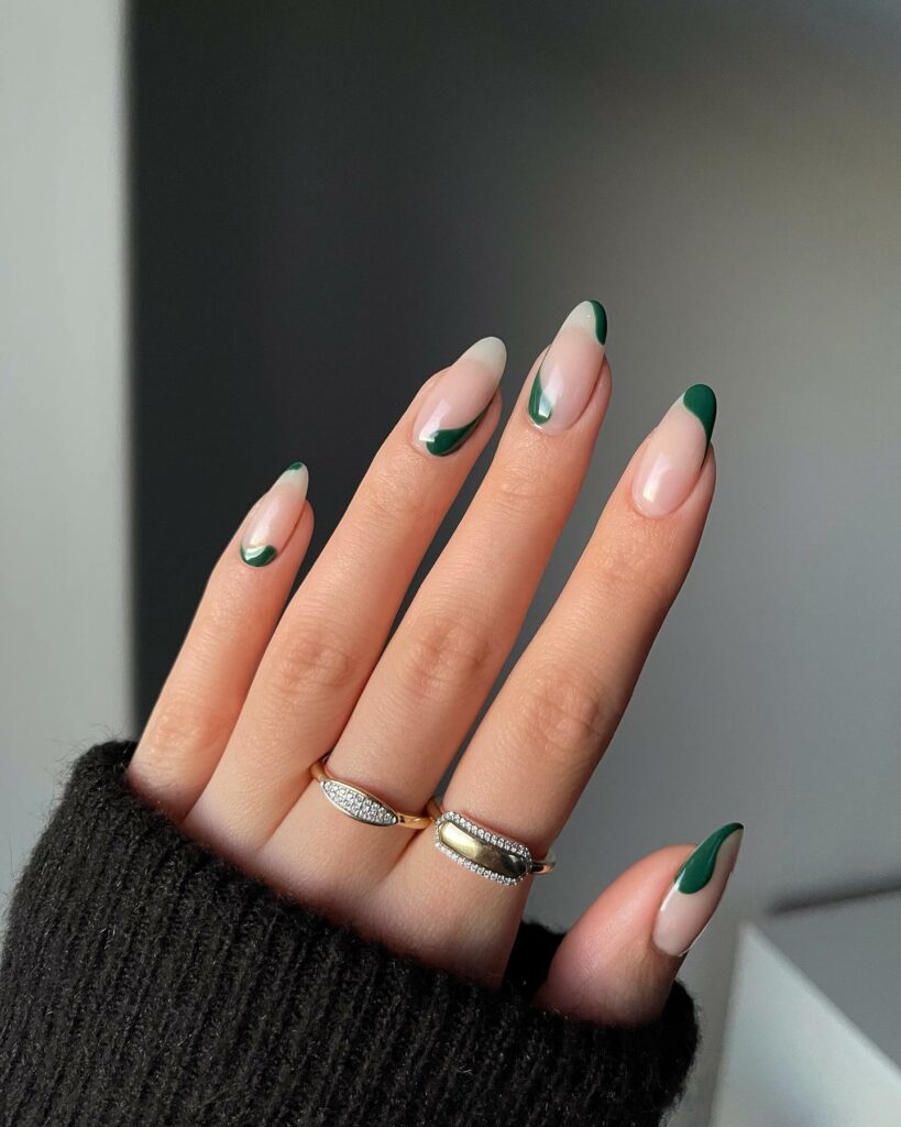 Emerald Short Christmas Nails