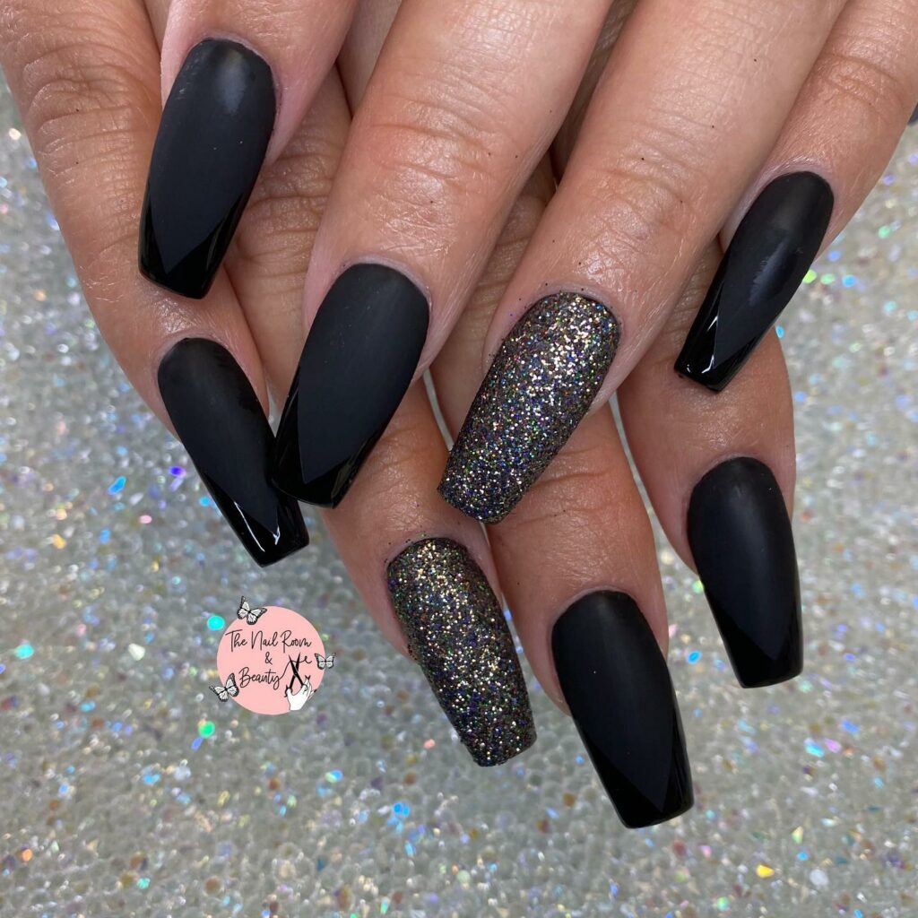 Long Black Nails with Glitter