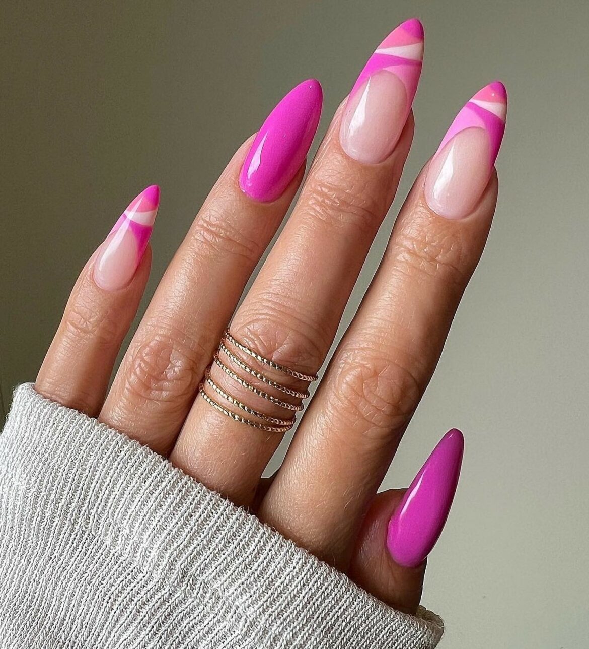 hot pink nails