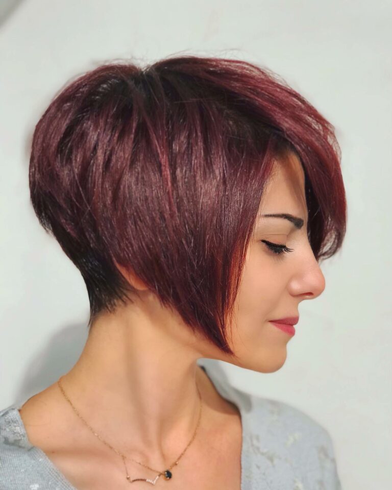 35 Short-Sided Shaved Female Hairstyles to Flaunt Your Boldness in 2024