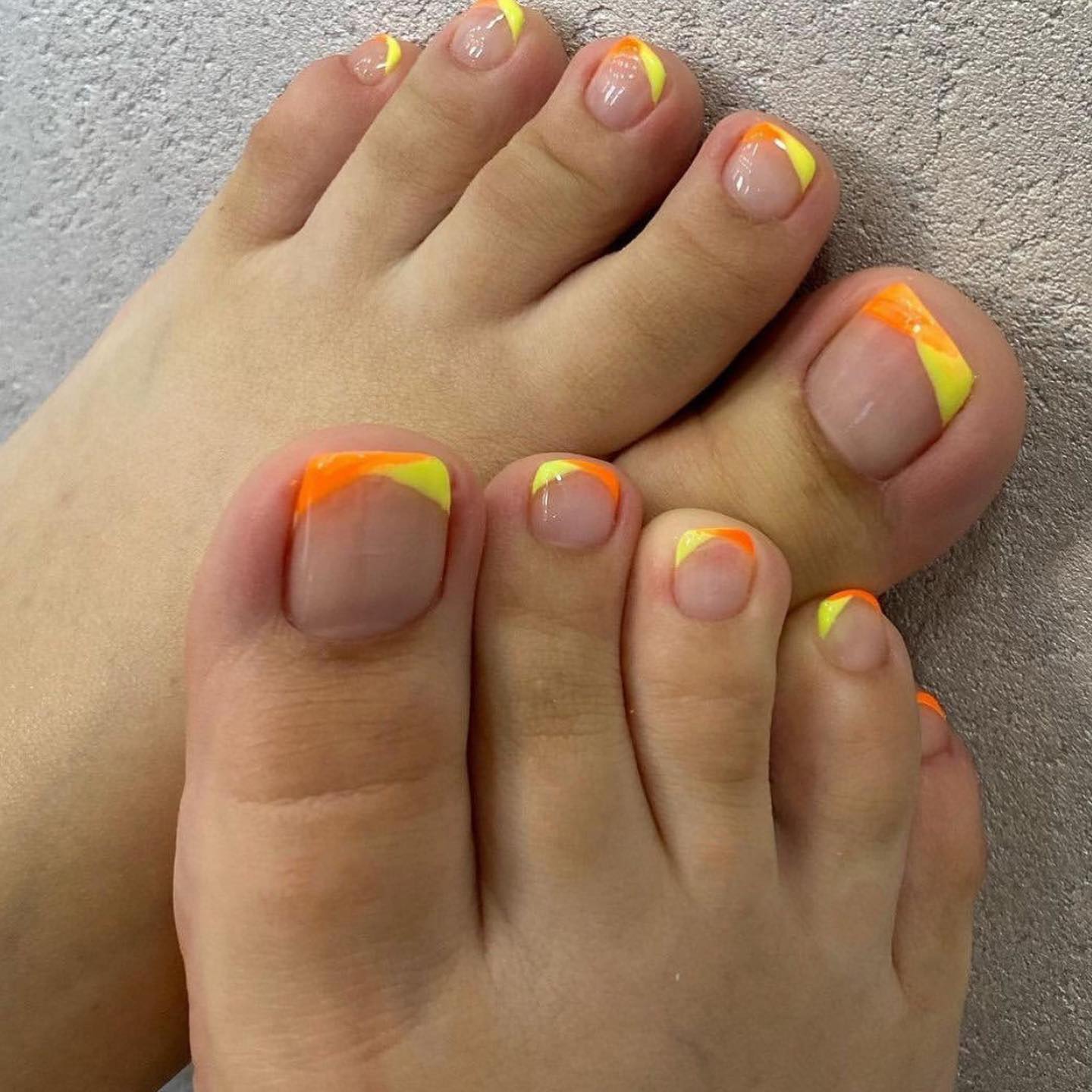 30 Yellow Pedicure Ideas to Brighten Up Your Look in 2024