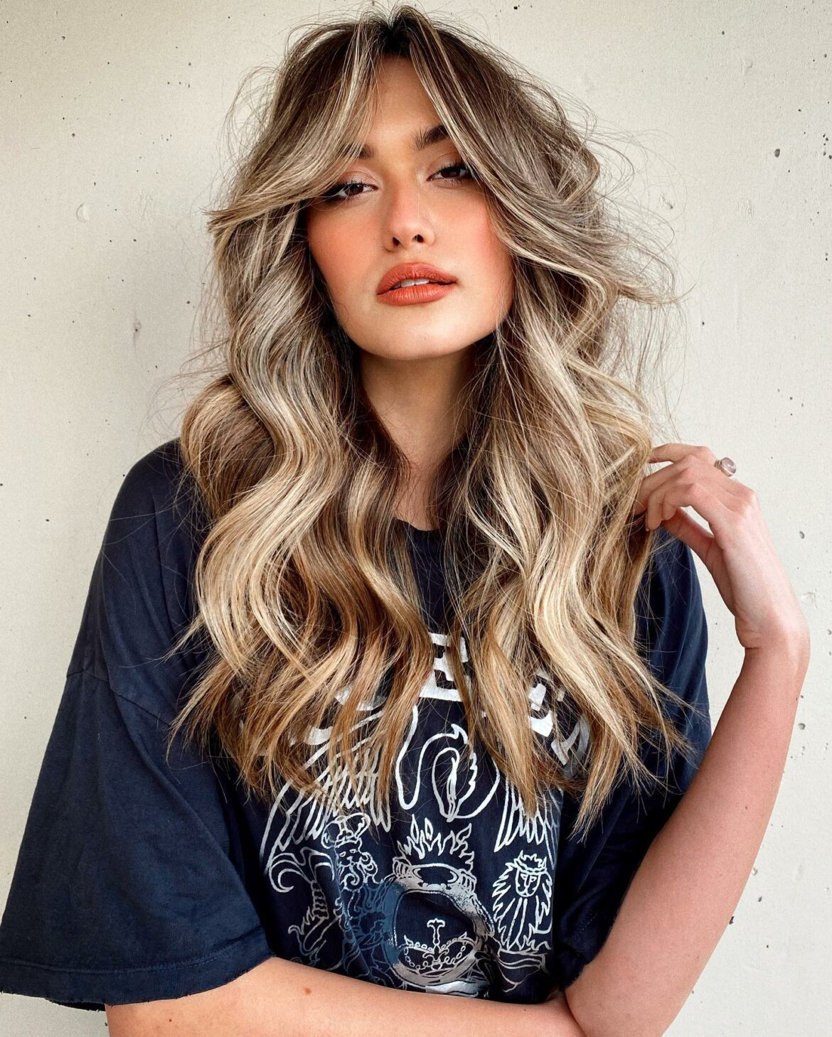 Long Curtain Bangs on Wavy Hair
