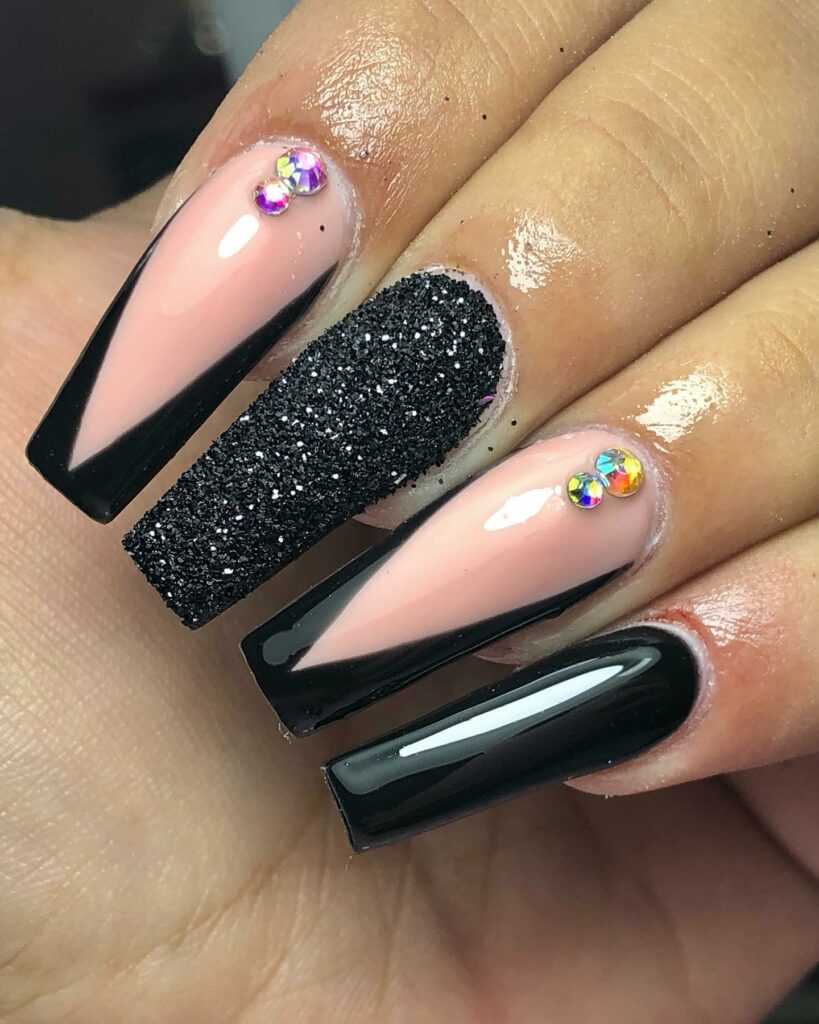 Sparkly Black Nail Design