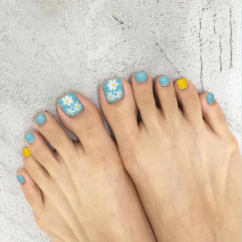 Daisy Light Blue Design