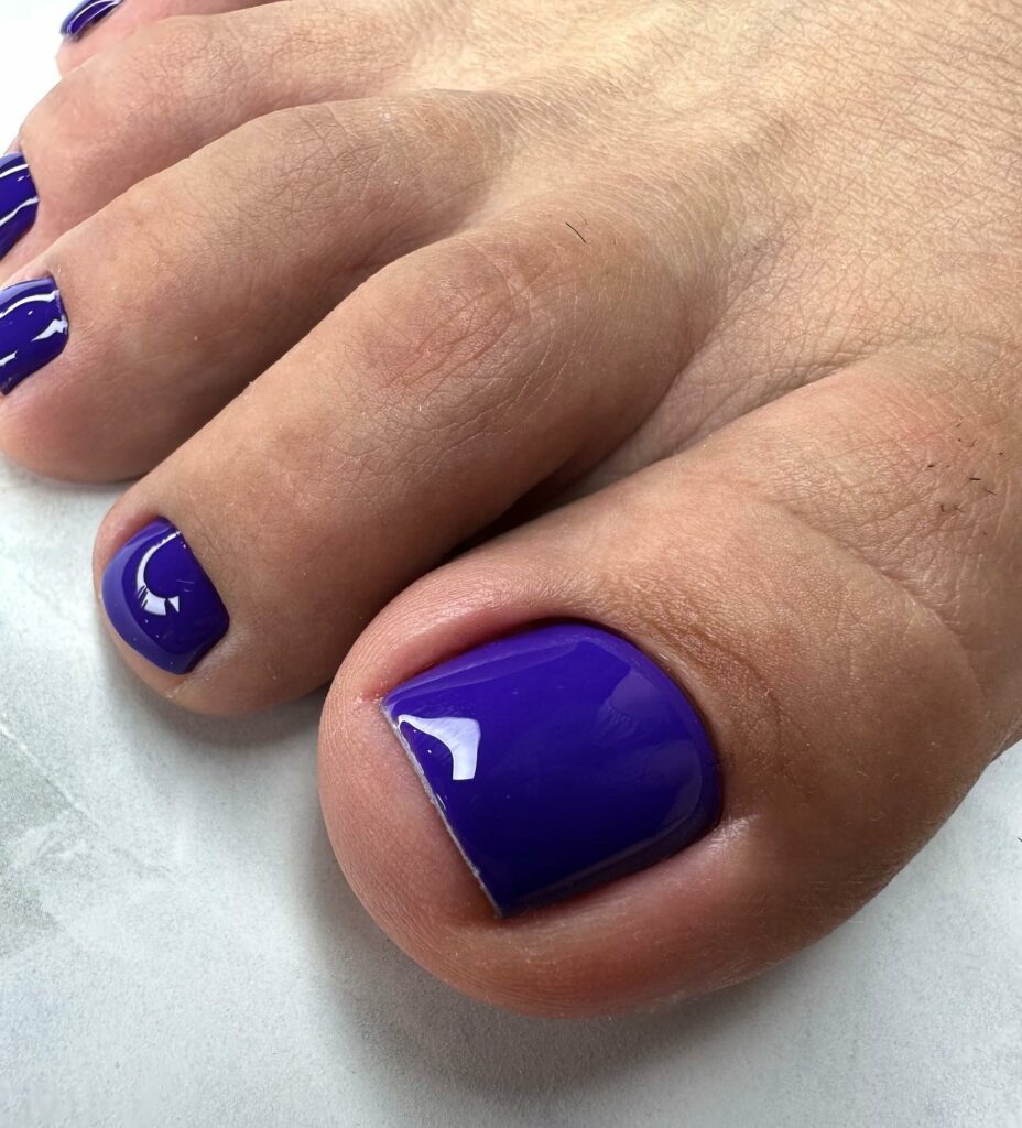 Deep Dark Blue Toe Nails