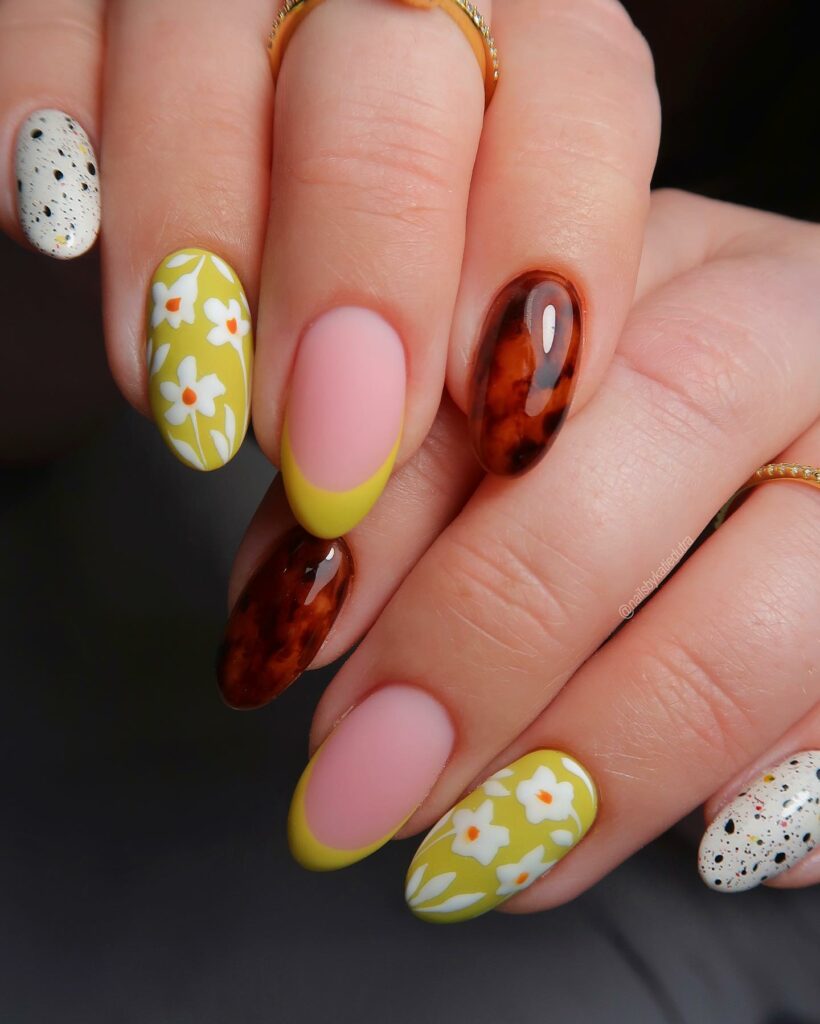 Speckled Colorful fall nails 