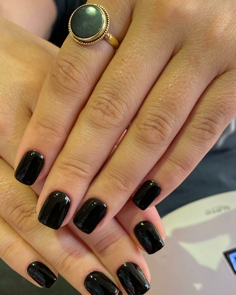 Square Short Black And Gold Acrylic Nails