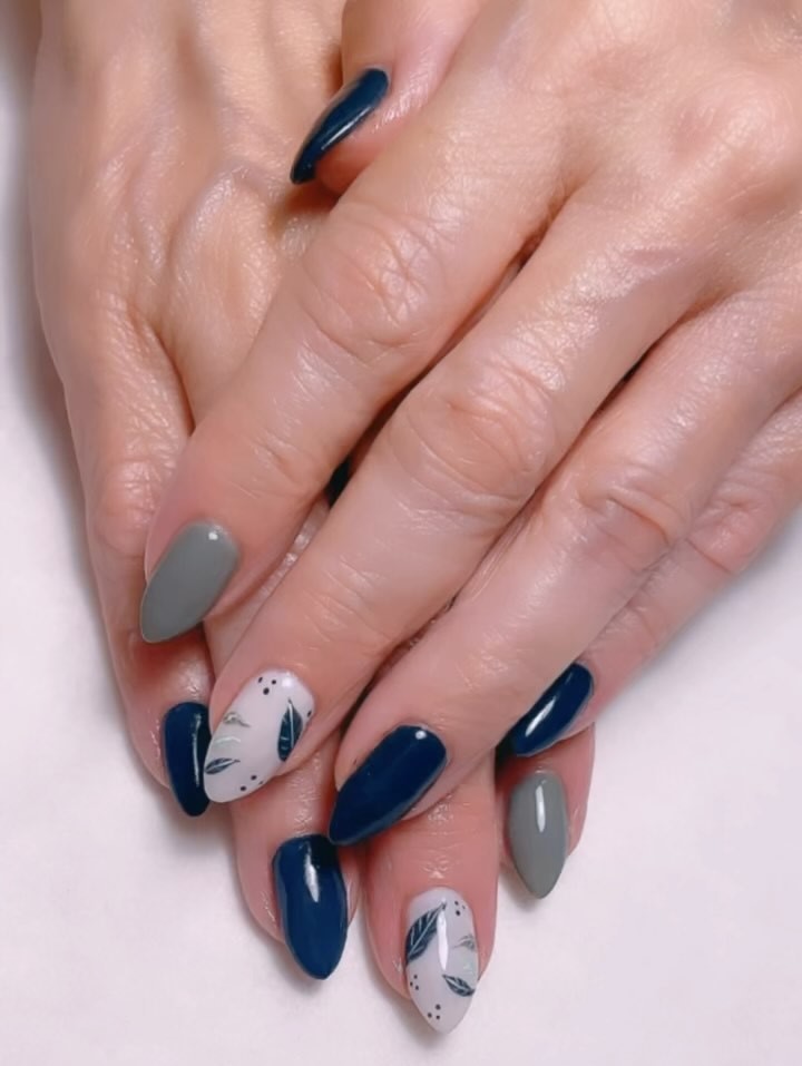 Gray and Navy Accent Nails