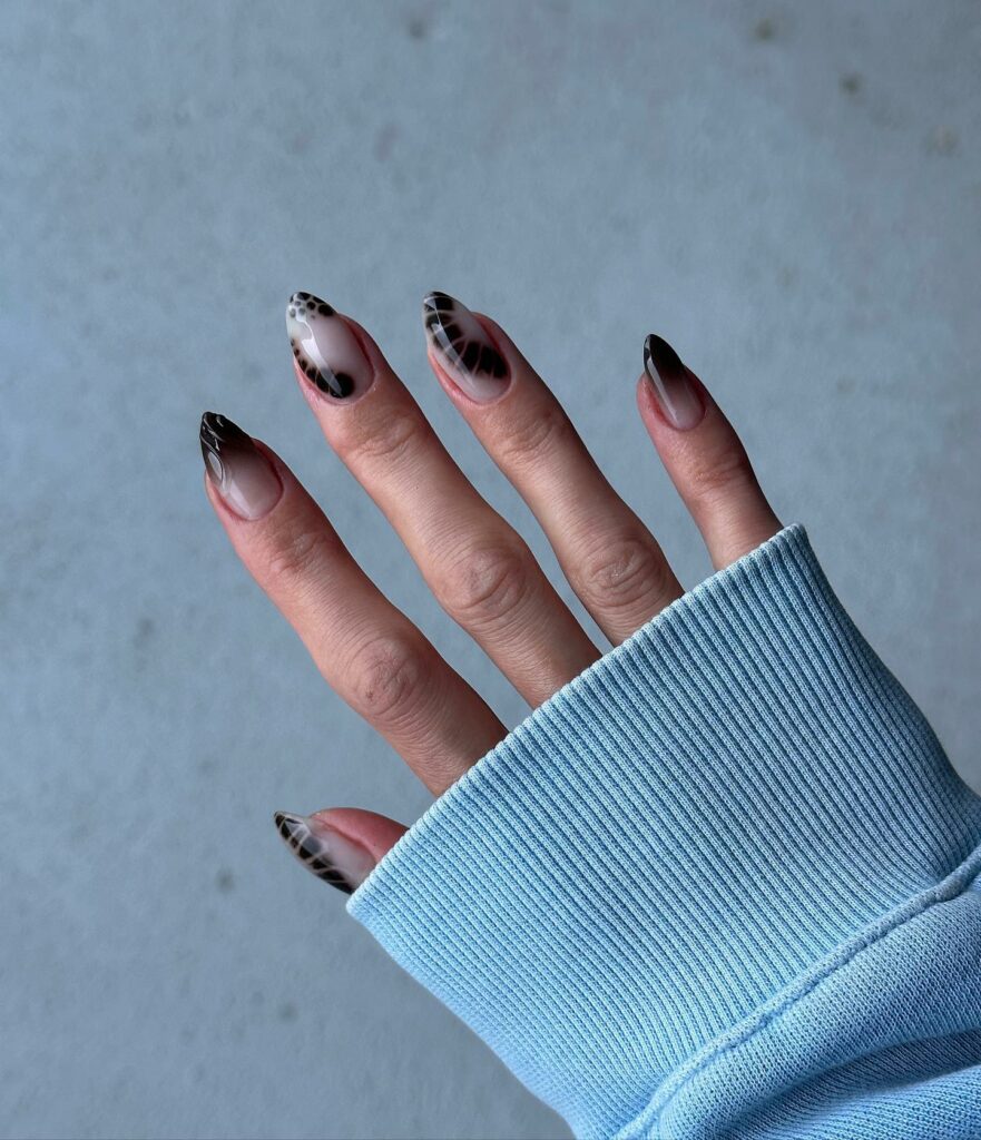 Abstract Black Ombré Nails