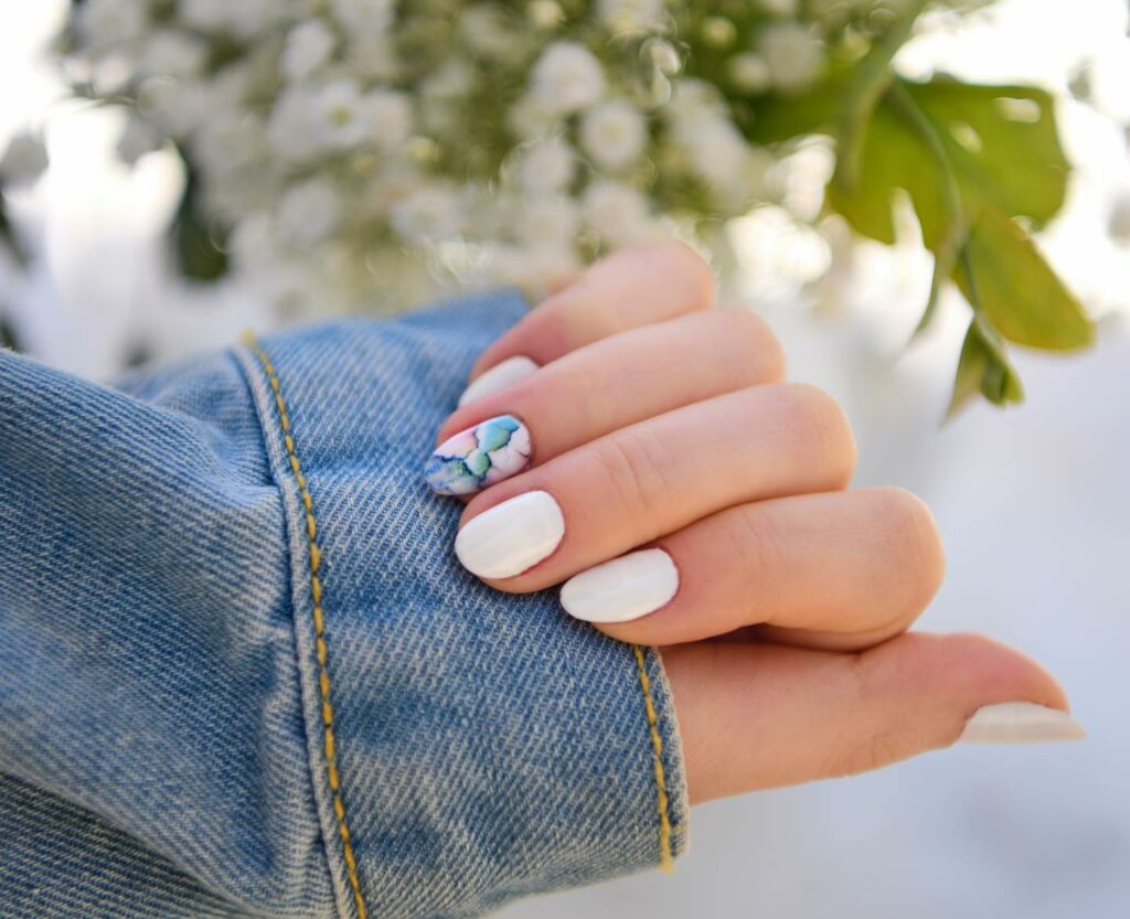 Blue and white short nail