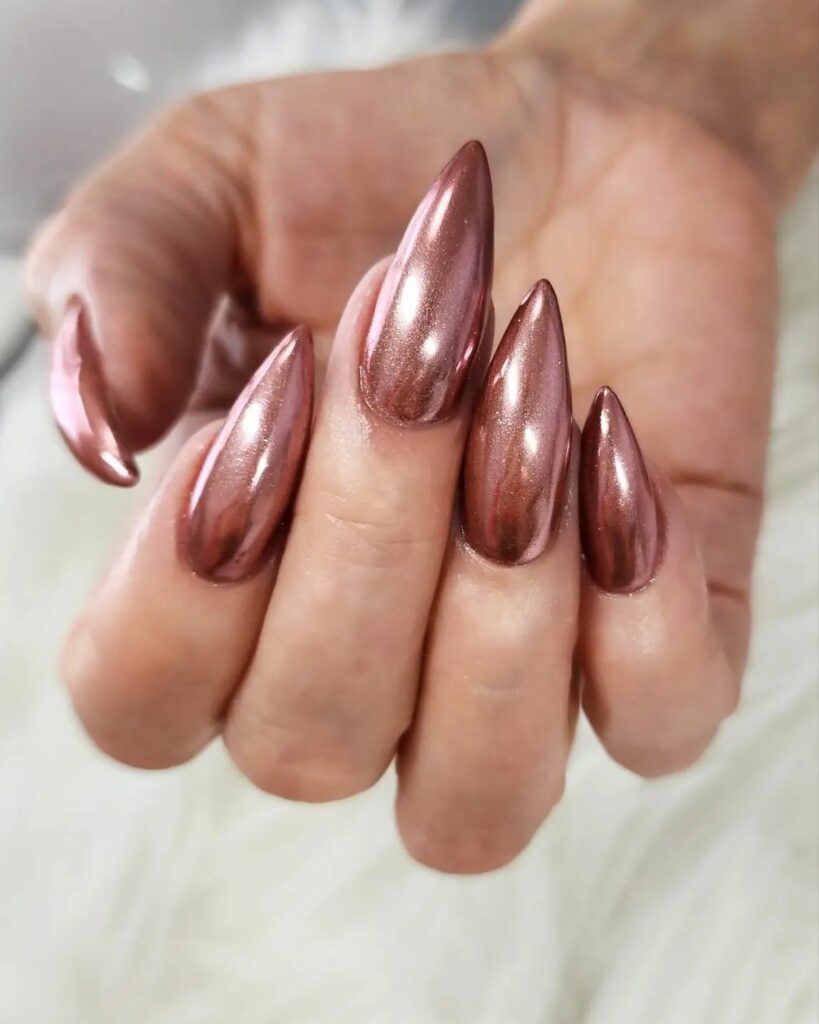 Chrome rose gold nails