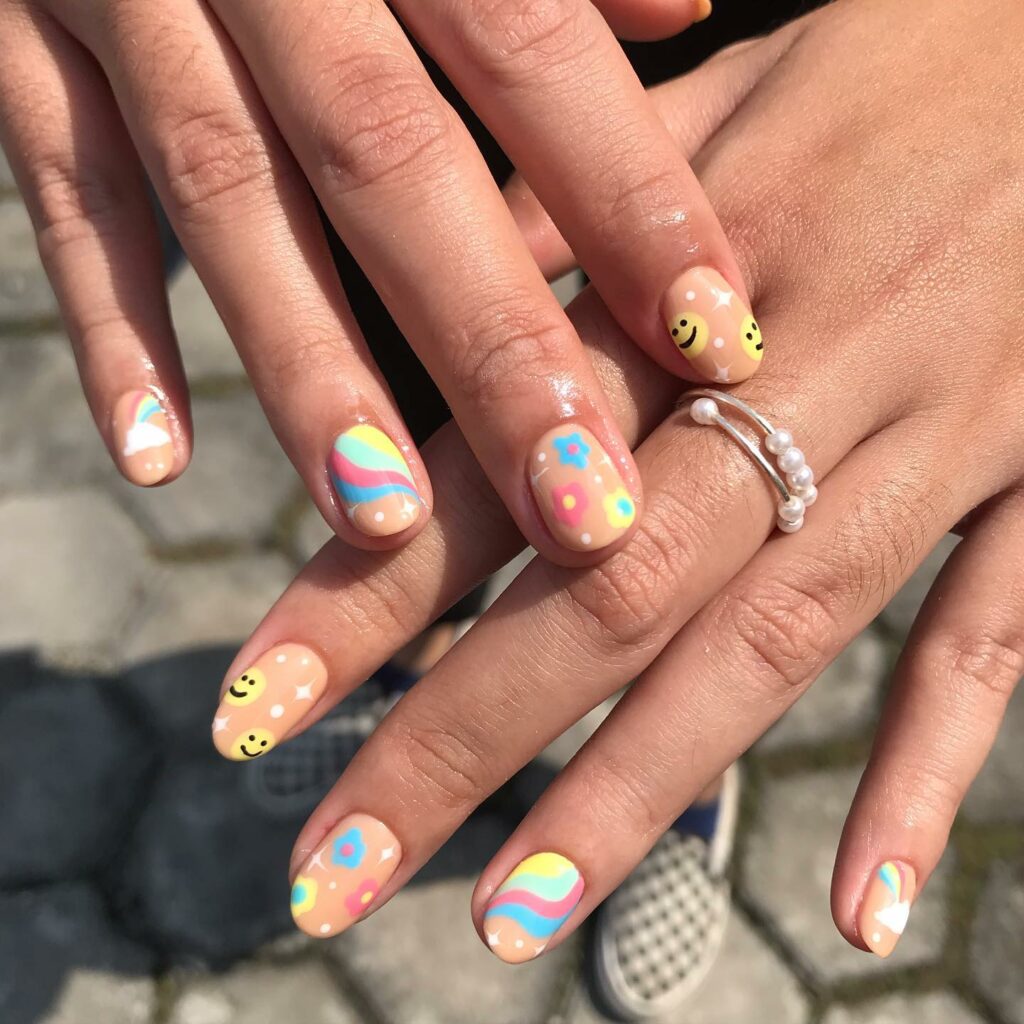 Colorful Summer Vacation Nails