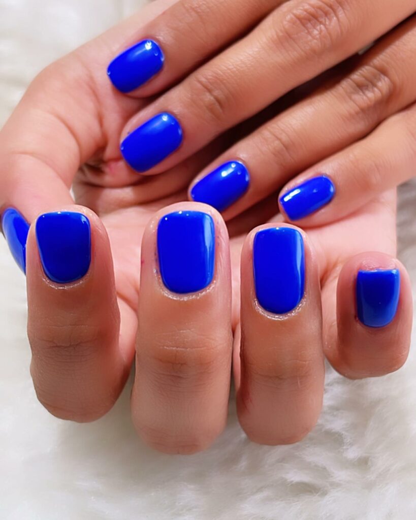 Electric blue ombre nails