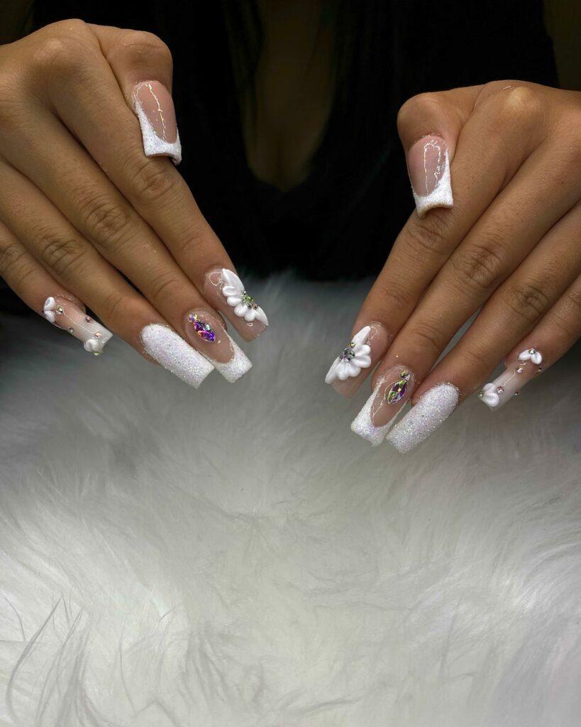 Flower white glitter nails
