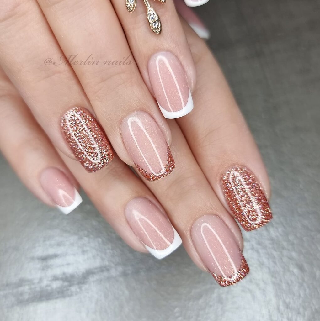 French Manicure rose gold nails