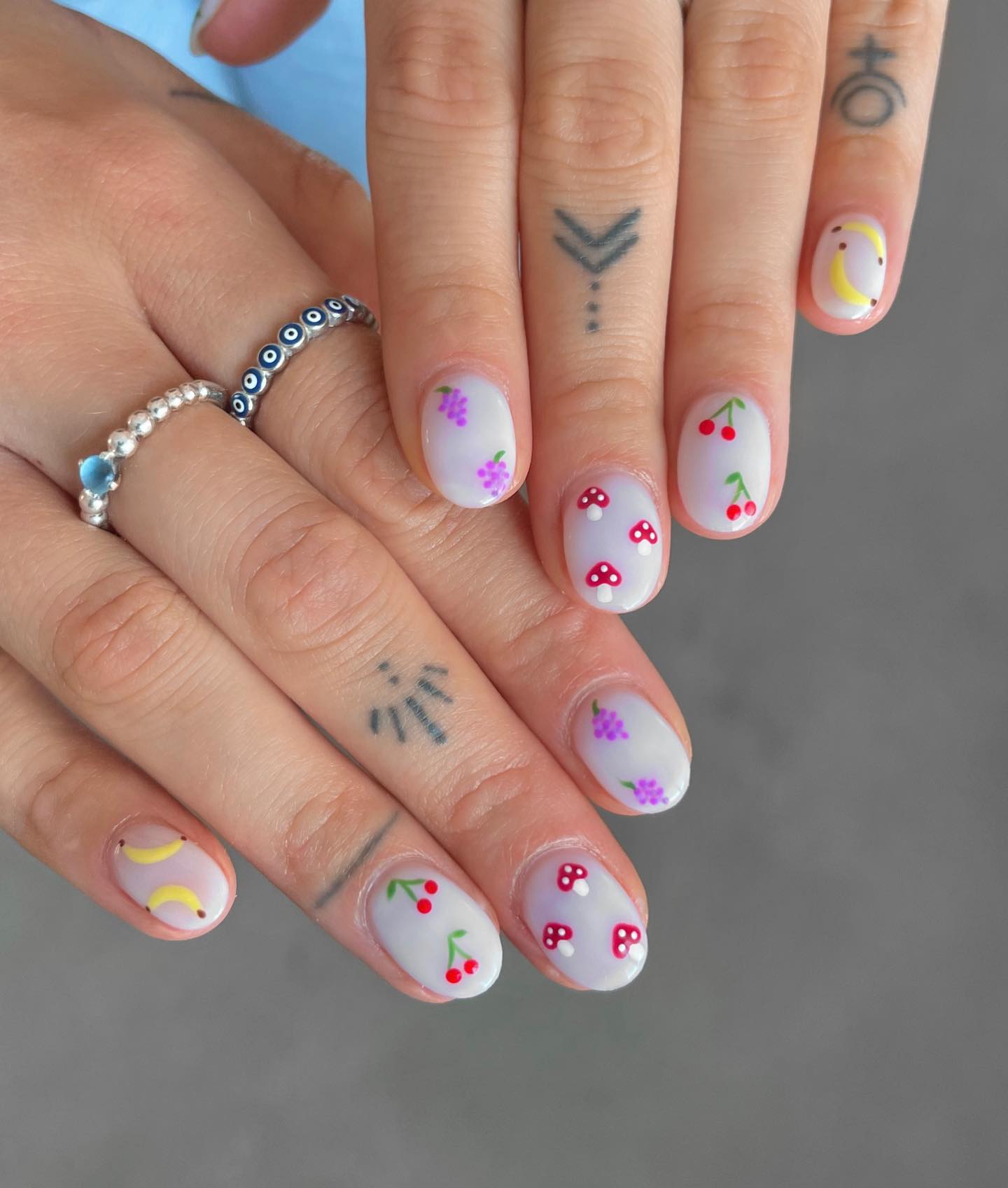 30 Latest Round Nail Designs To Try In 2024!