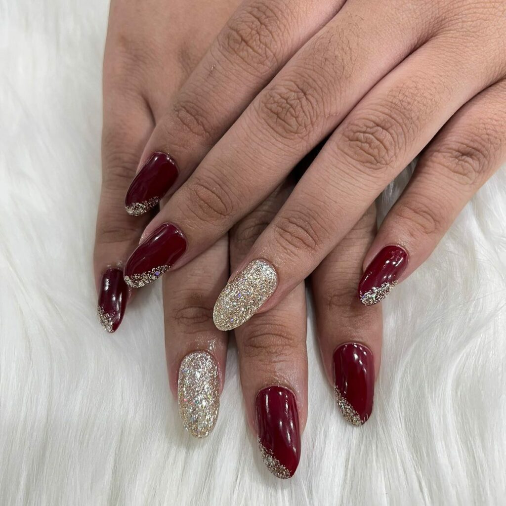 Sparkling Maroon Ombre Nails