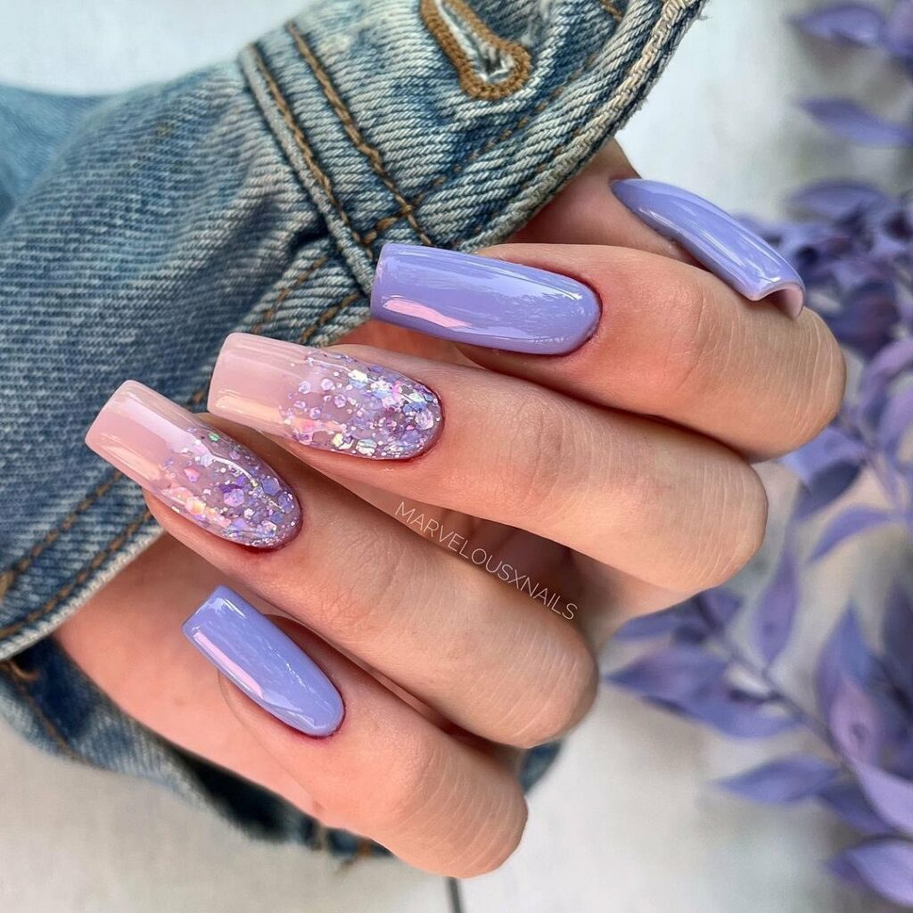 Gradient Light Purple nails