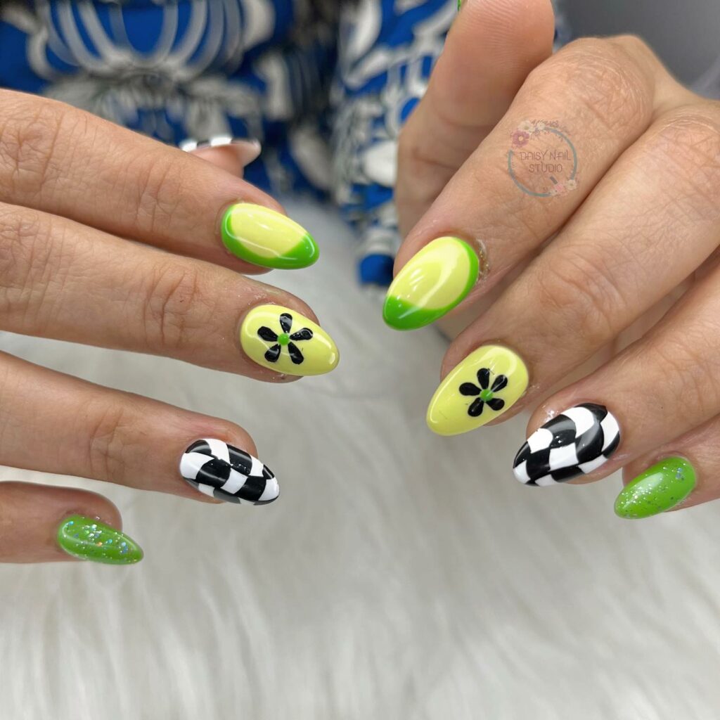 Green Daisy nails