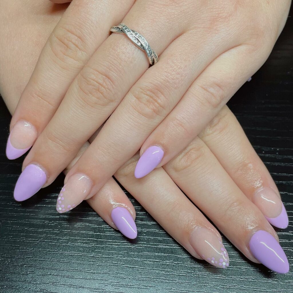 Henna Light Purple nails