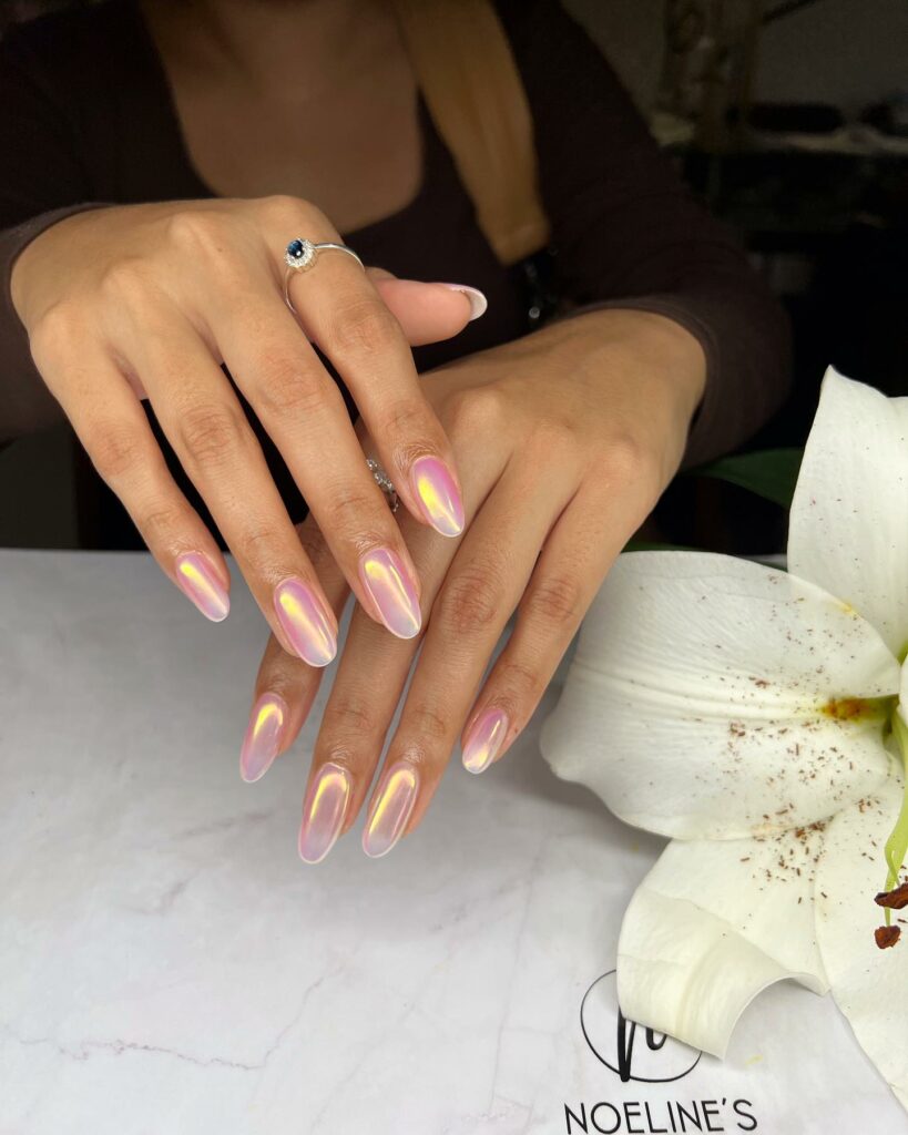 Holography rose gold nails