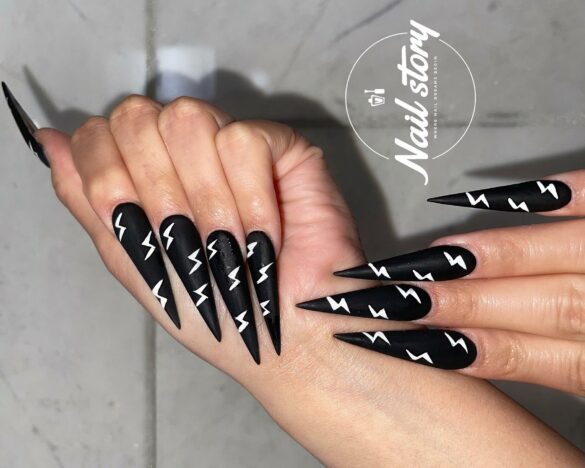 Lightning-Black-Halloween-Nails