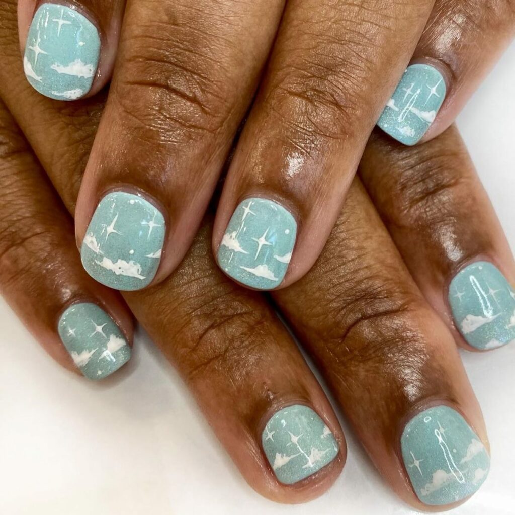 Short and Chic Cloud Nails
