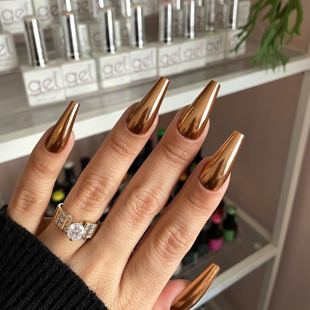 Wavy Bronze nails