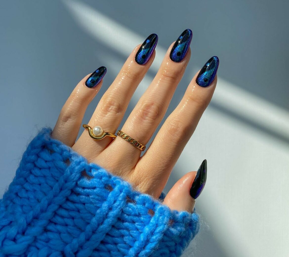 Yin-Yang Nail Designs