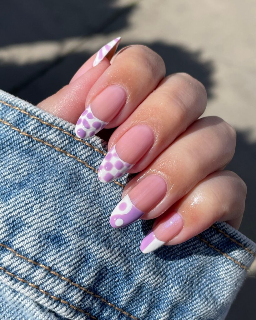 polka Dot Light Purple nails