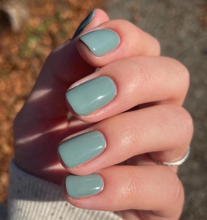 soft sage green nails