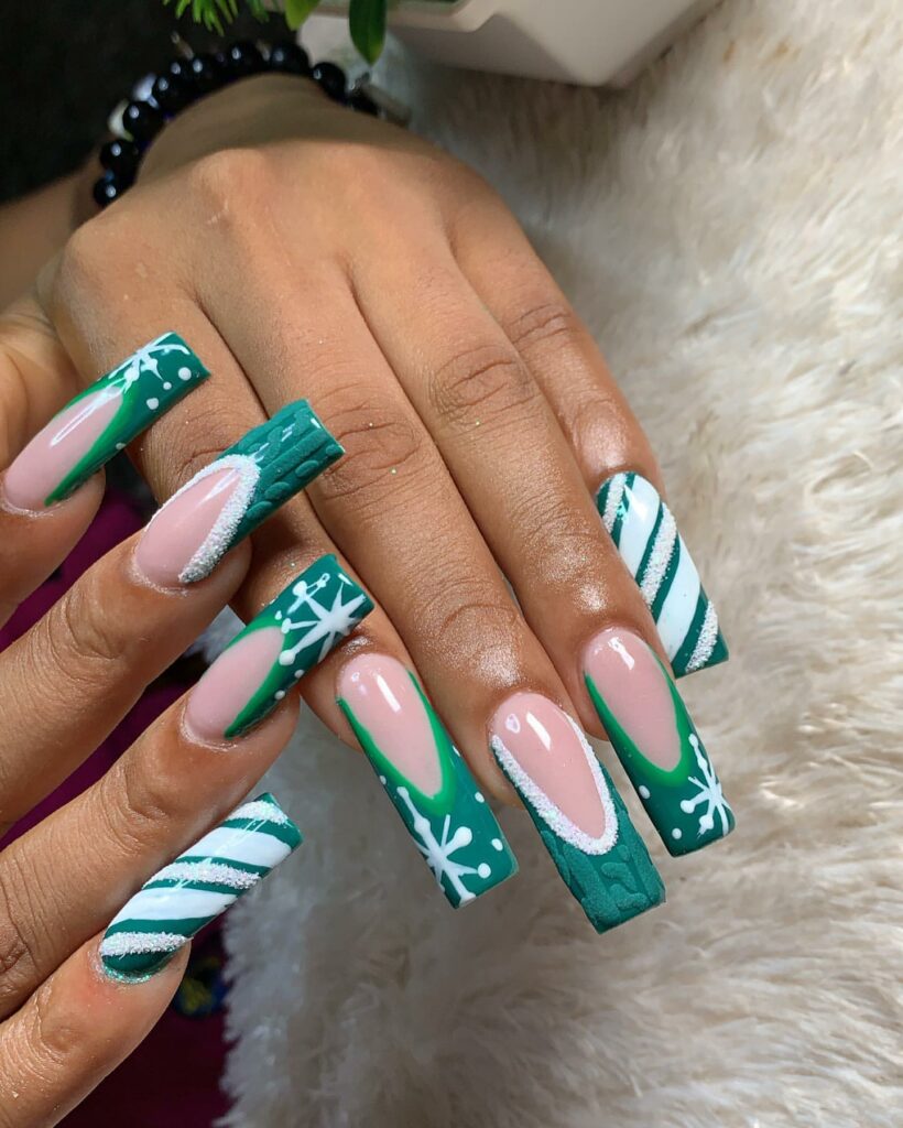 Sweater Pattern on Acrylic French Green Christmas Nails
