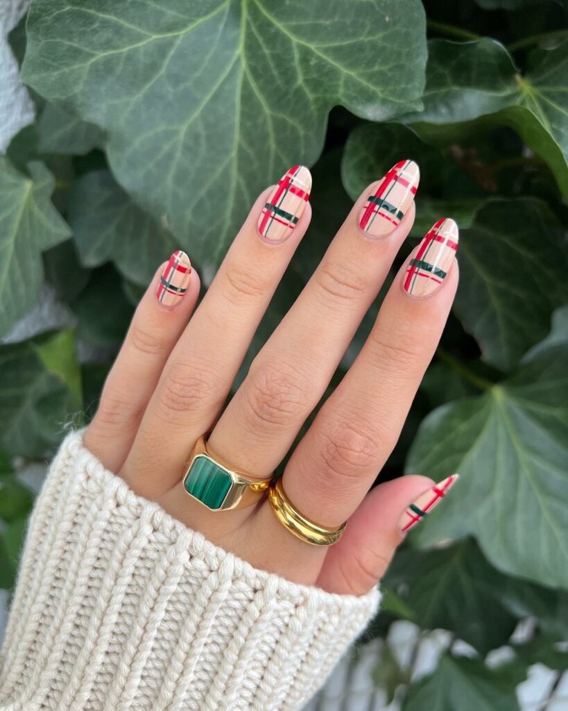 Almond Christmas Plaid Nails