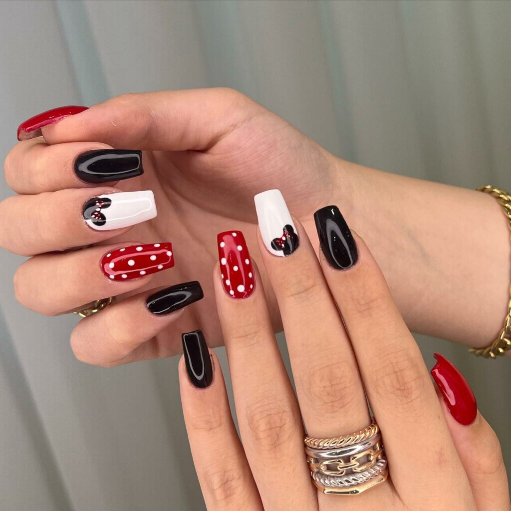 Glossy Minnie Mouse Coffin Nails
