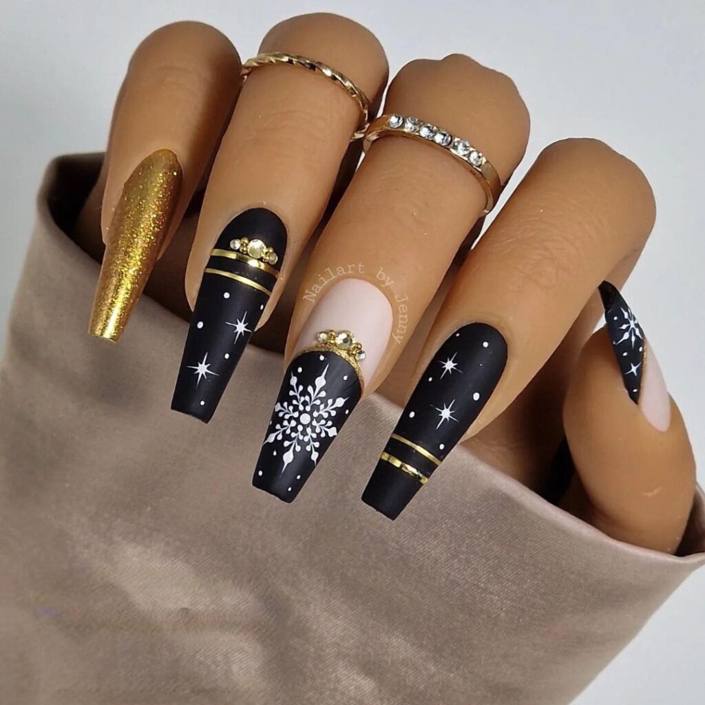 Black And Gold Winter Nails