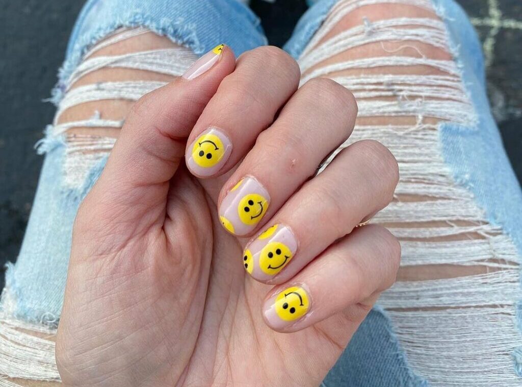 Short Smiley Nails