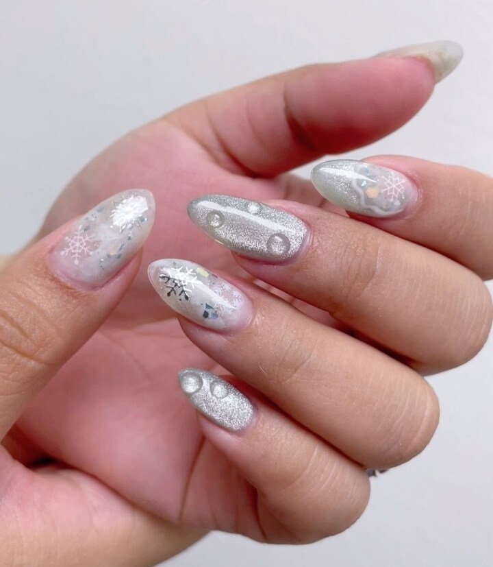 Silver Bubble Nails