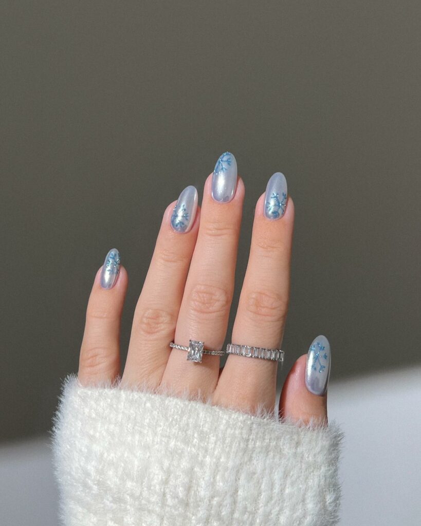 Silver Winter Nails
