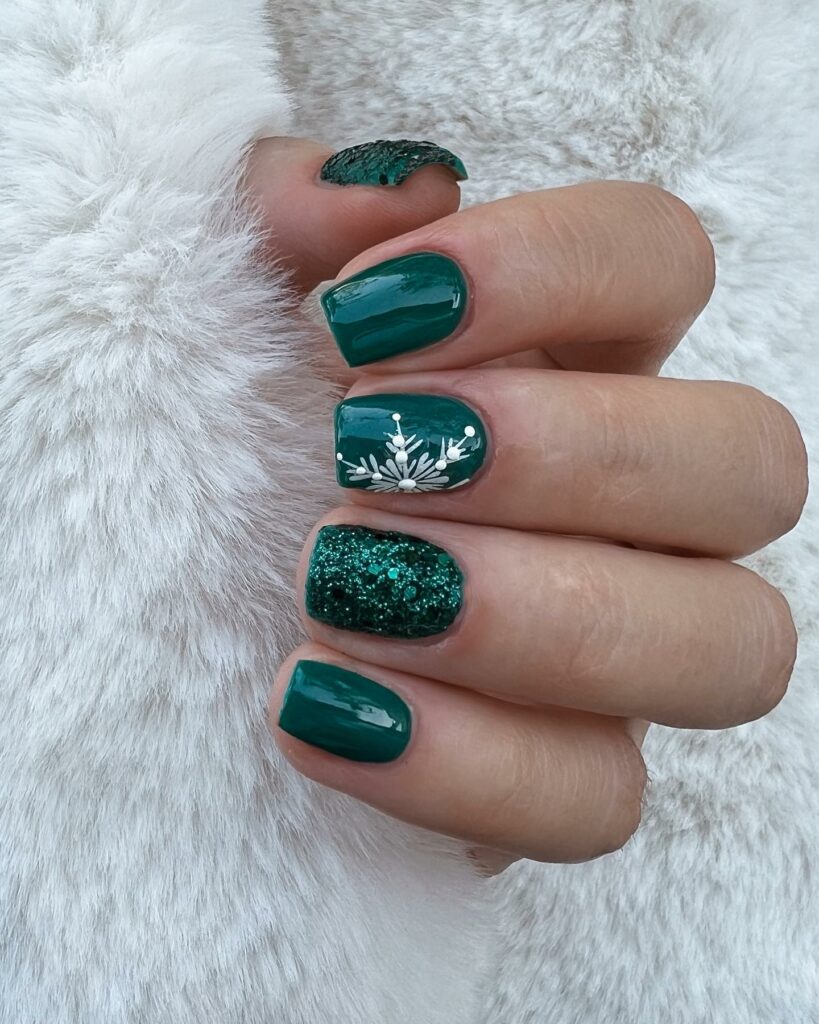 Short Green Winter Square Nails