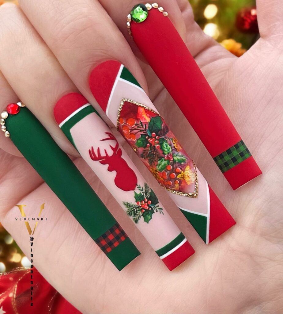 Traditional Christmas Symbols on Green Nails