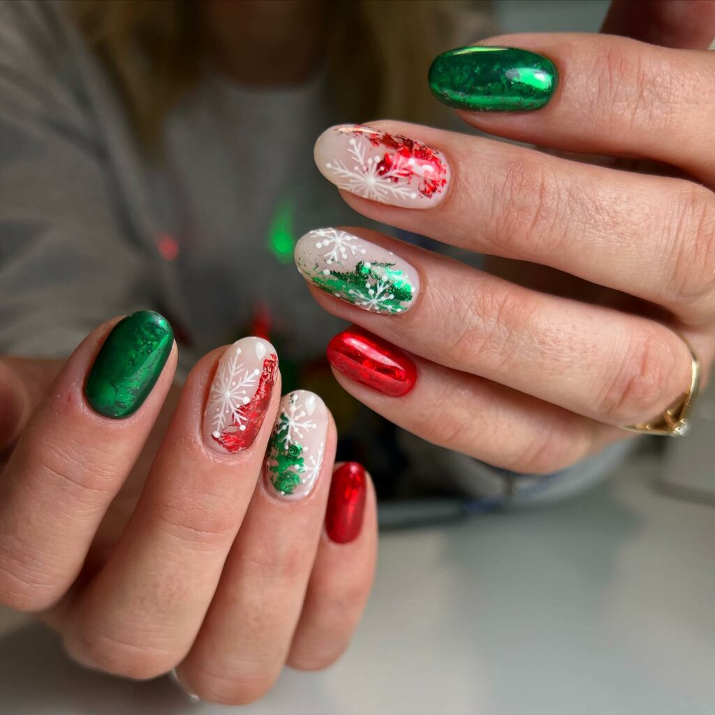 Festive Fir Tree with Snowflake Details Nails
