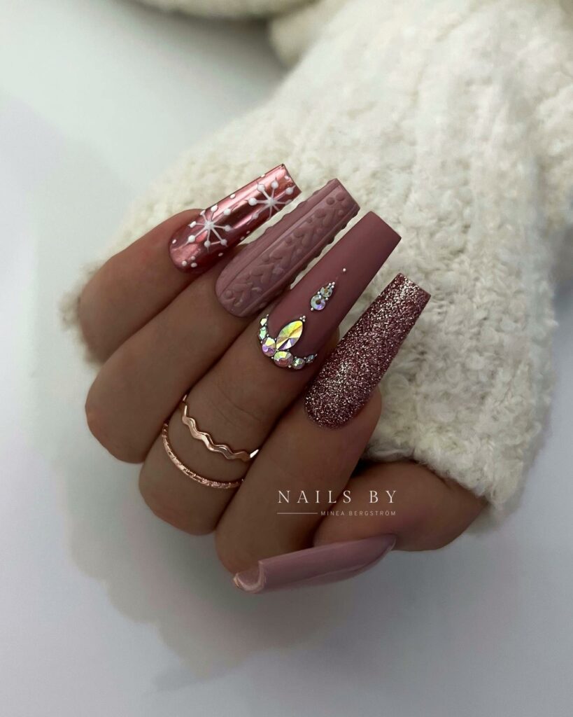 Dusky Rose and Acrylic Glitter Christmas Nails