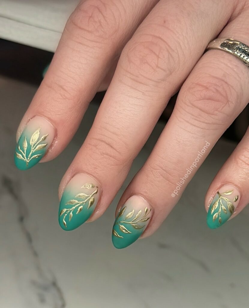 Time-Honored Emerald Green and Gold Nail