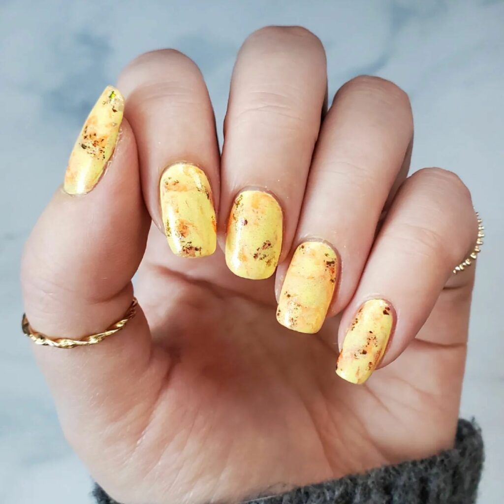 Marble Yellow Nails