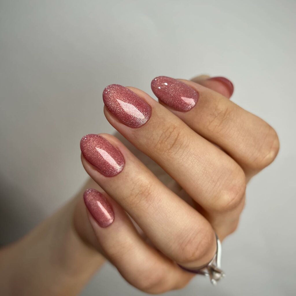 Vintage Rosy Pink Velvet Nails