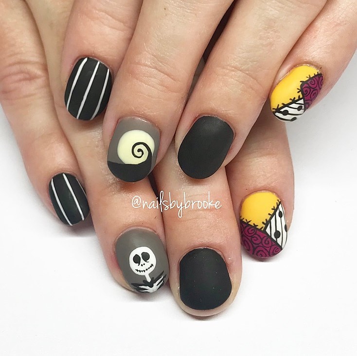 Short Nightmare Before Christmas Nails
