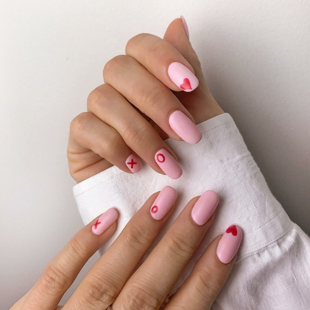 XOXO Inspired Red and Pink Nails